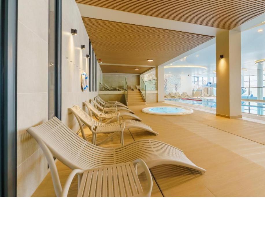 Kolobrzeg Apartamenty Polanki Aqua Z Bezplatnym Basenem, Bawialnia, Parkingiem I Fitness Kołobrzeg Exterior foto