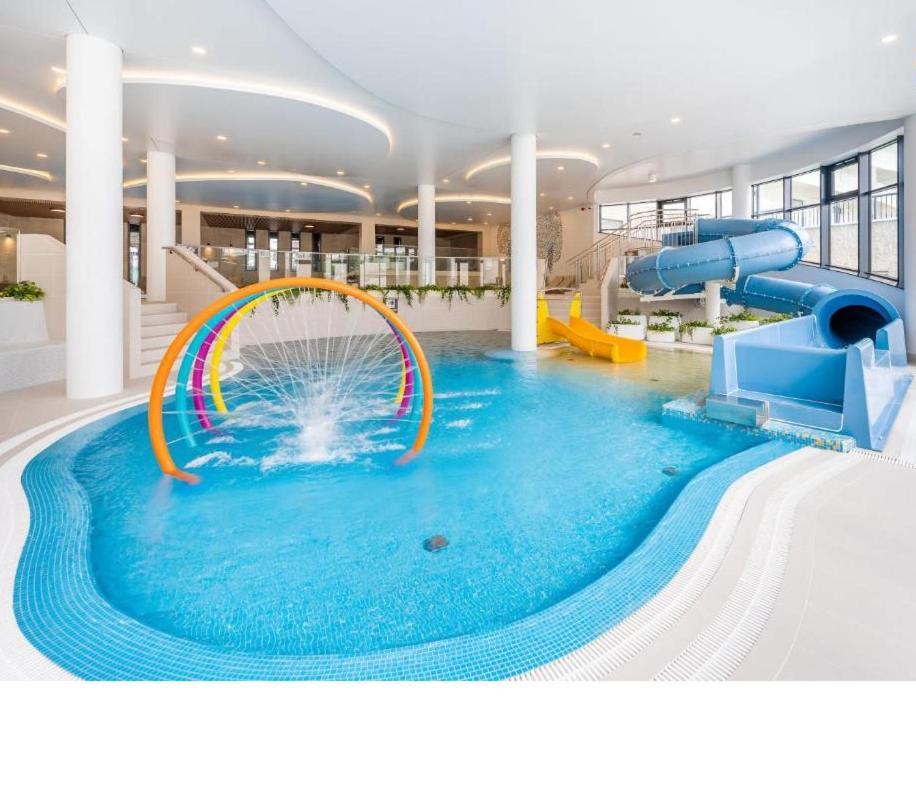 Kolobrzeg Apartamenty Polanki Aqua Z Bezplatnym Basenem, Bawialnia, Parkingiem I Fitness Kołobrzeg Exterior foto
